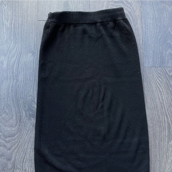 MAJE  100% Wool Knit Maxi Skirt With Patterns, Size 1. - Picture 5 of 9
